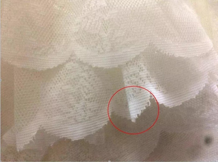 electric soldering iron cuts the regular wave pattern